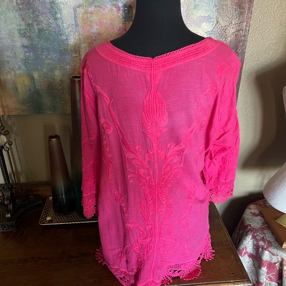 Chico’s Fuchsia Embroidered Blouse - Picture 4 of 6